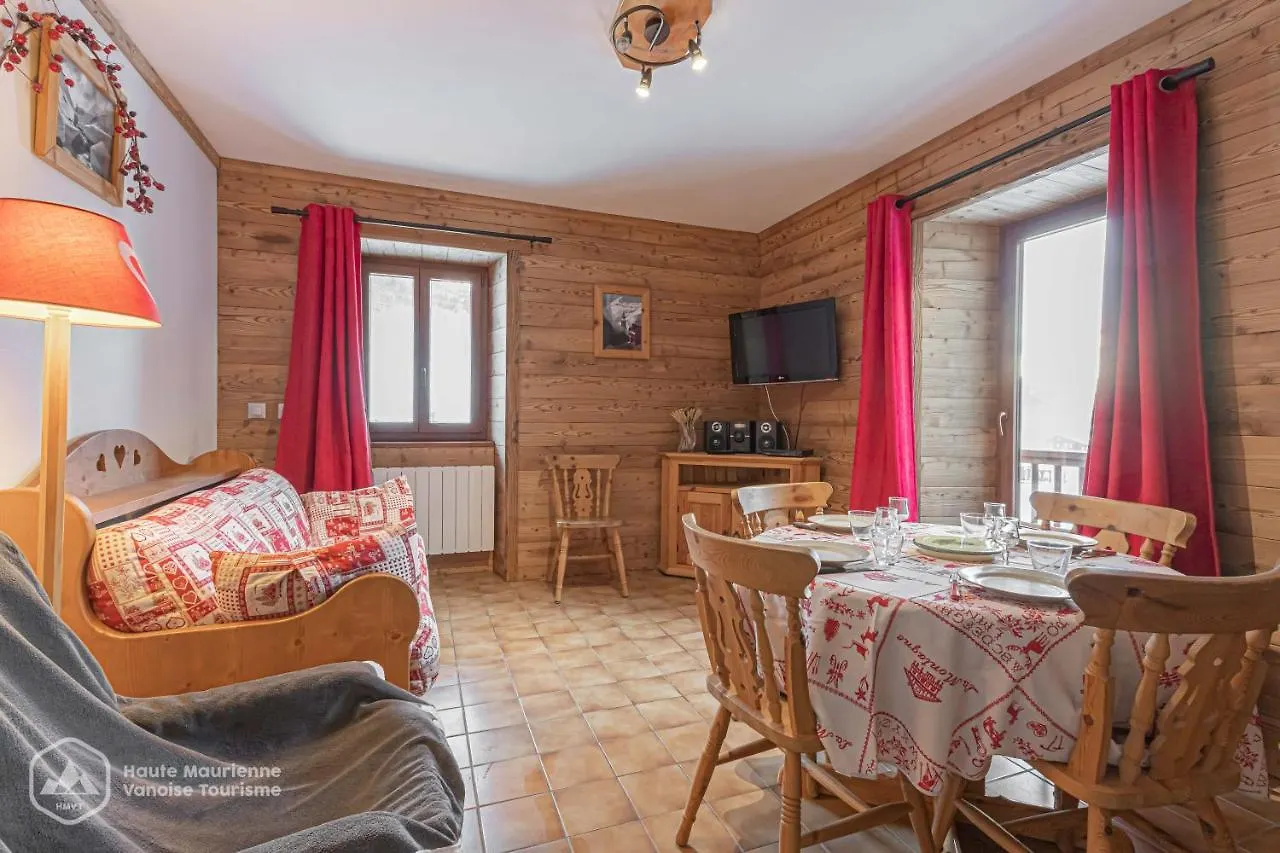 153 Rue des Rochers Lanslevillard 0*,  France